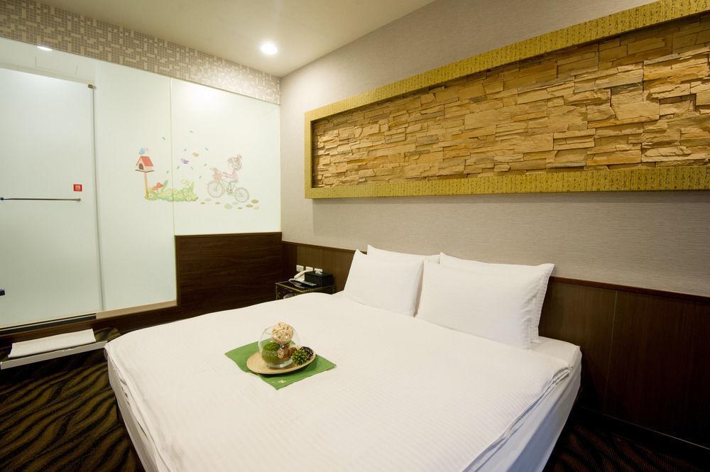 Starry Night Hotel Тайбэй Экстерьер фото