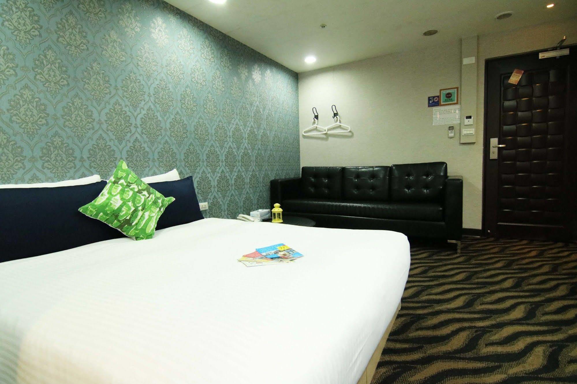 Starry Night Hotel Тайбэй Экстерьер фото